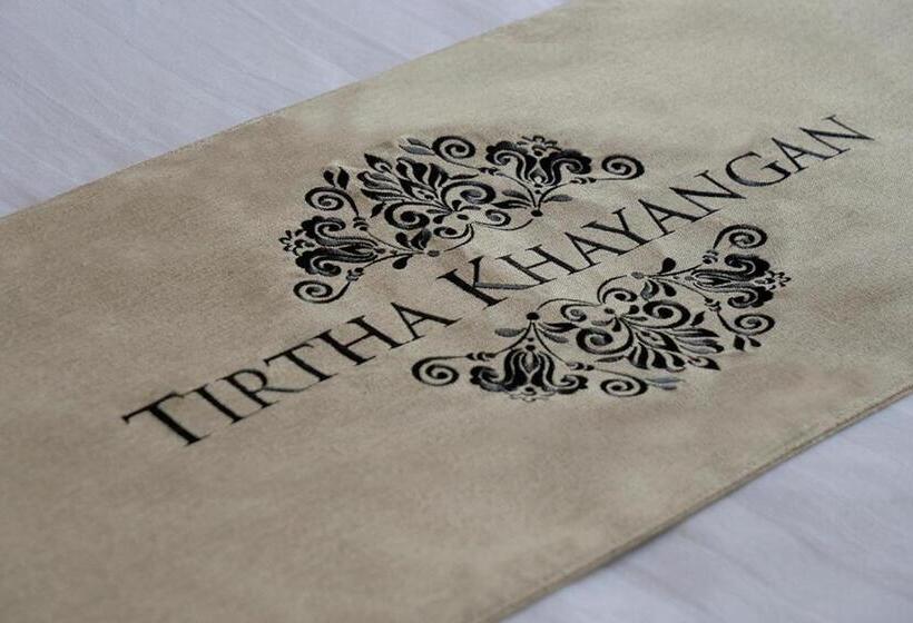 חדר סופריור עם מרפסת, Tirtha Khayangan