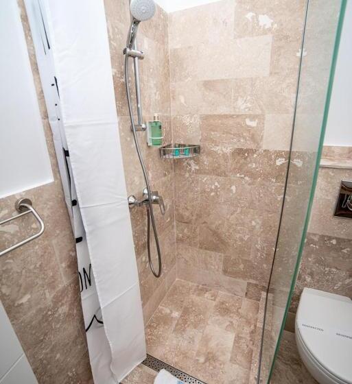 חדר דלוקס, Club Waves   Vama Veche