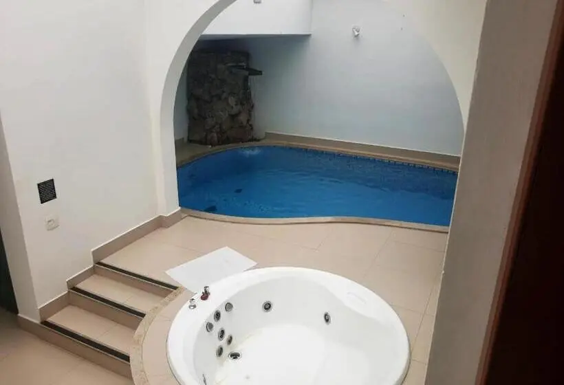 スイート, Motel Ilha De Capri