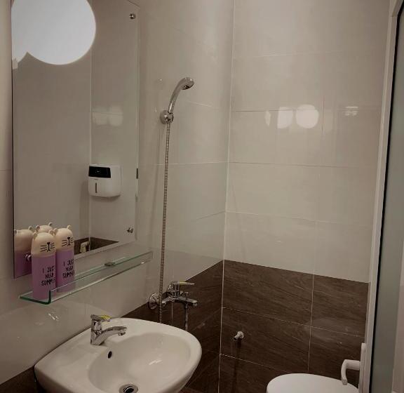 اتاق لوکس با تخت بزرگ, 54 Homestay