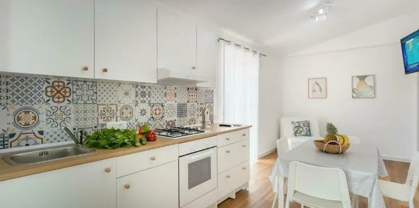 スタンダードトリプルルーム, Arricàmpati Rooms In Villa & Rent Car Airport