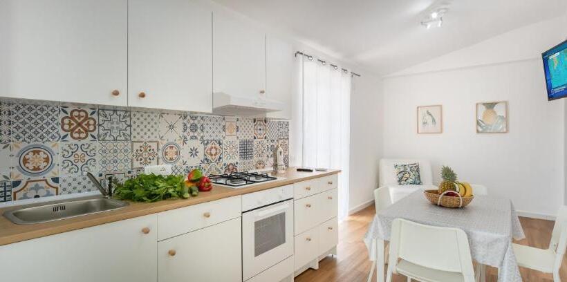 スタンダードルーム, Arricàmpati Rooms In Villa & Rent Car Airport