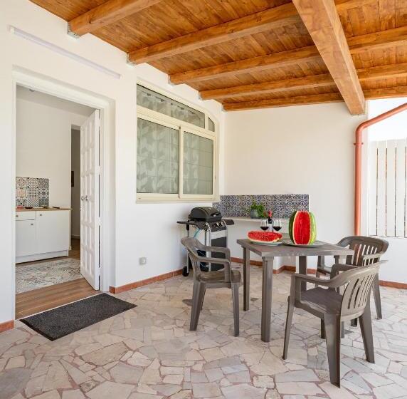 スタンダードルーム, Arricàmpati Rooms In Villa & Rent Car Airport