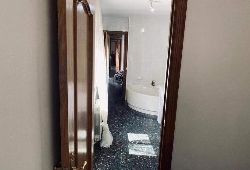 デラックストリプルルーム, Habitaciones Dakar