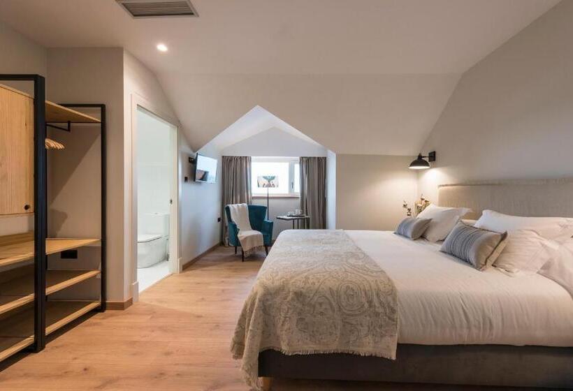 Трехместный Superior Вид на Море, Rías Altas   Hotel Restaurante