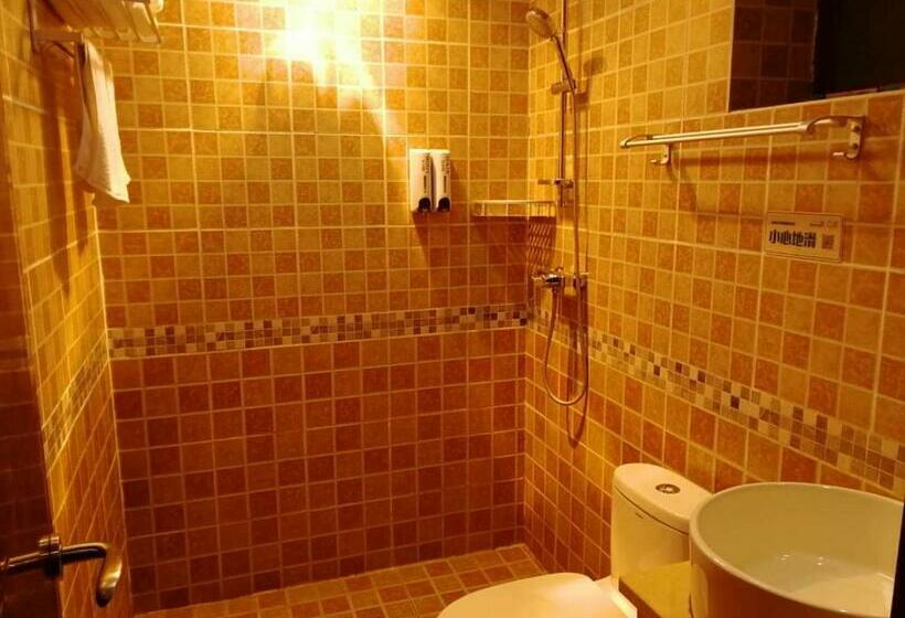 Номер Стандарт, Shangri_la Lamtin Youth Hostel