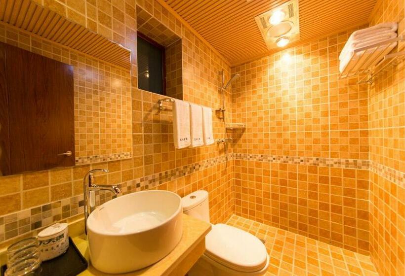 Номер Стандарт, Shangri_la Lamtin Youth Hostel