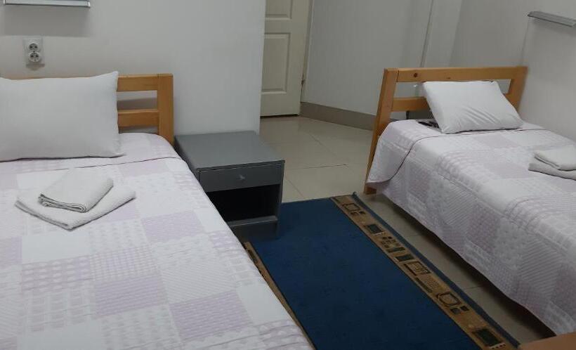 اتاق استاندارد, Crystal Lights