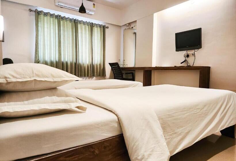 Quarto Deluxe, Rajwada Aurangabad