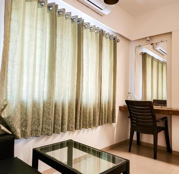Quarto Deluxe, Rajwada Aurangabad