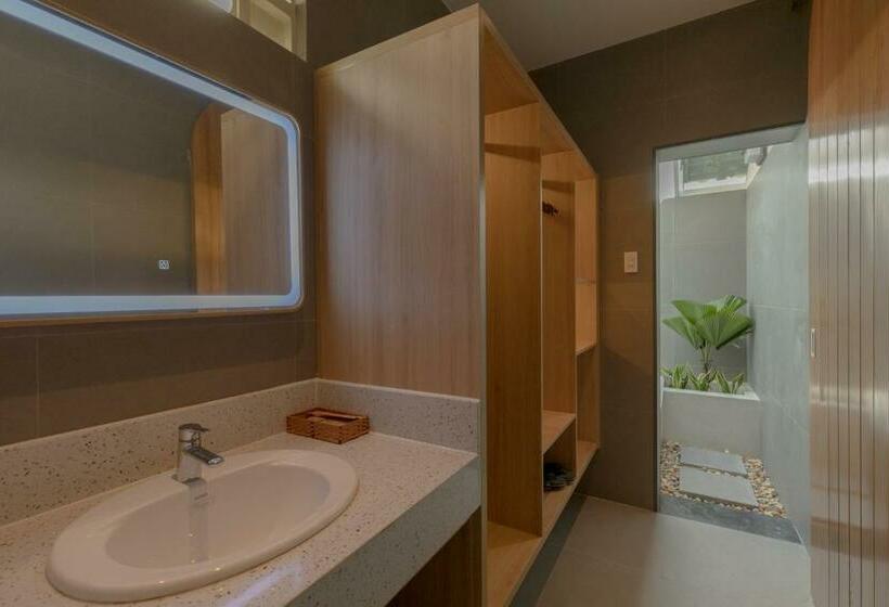 اتاق لوکس, Tây Tiến Bungalow