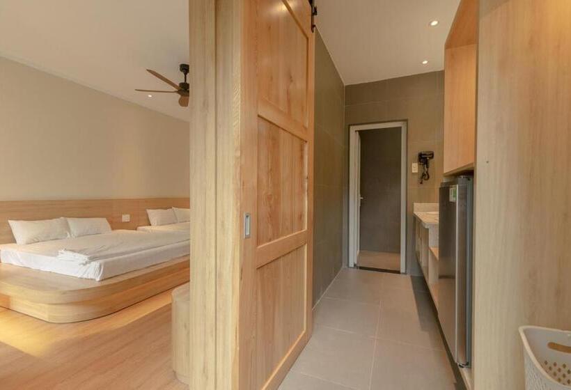 اتاق استاندارد چهارنفره با چشمانداز باغ, Tây Tiến Bungalow