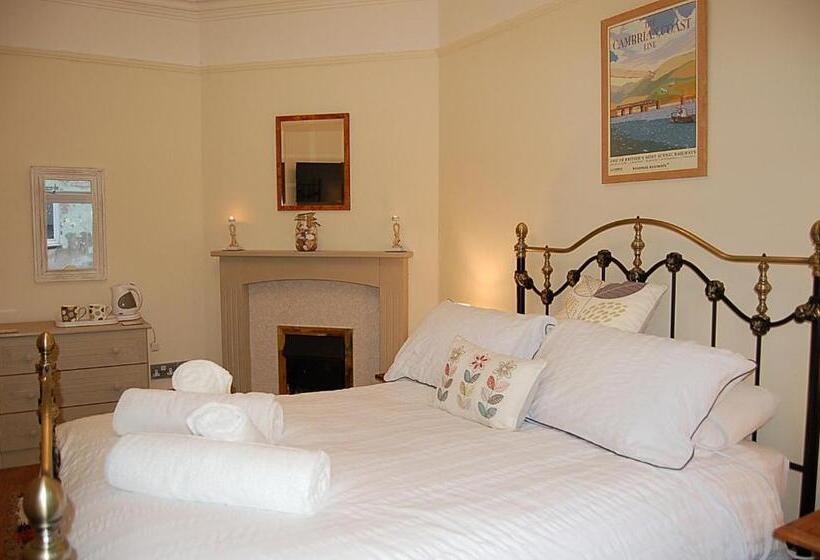 غرفة قياسية, Saint Cadfans Lodge