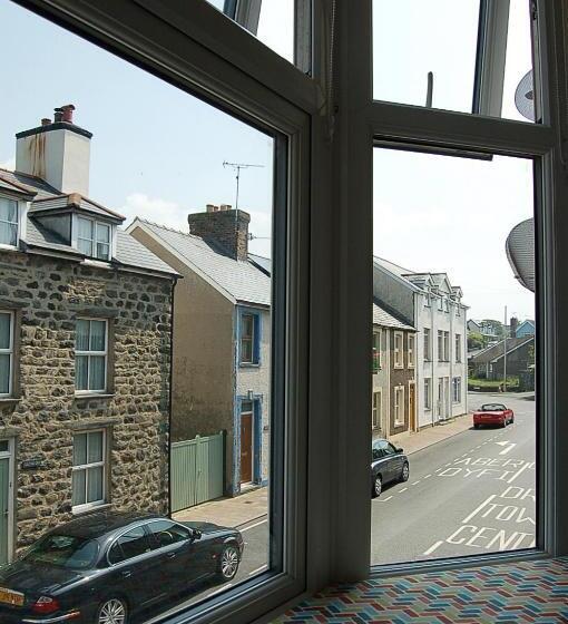 غرفة قياسية, Saint Cadfans Lodge