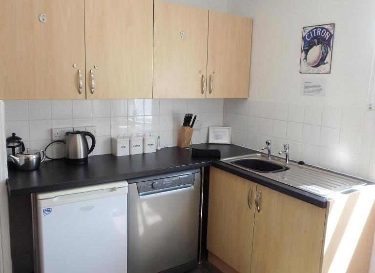 غرفة أساسية, Saint Cadfans Lodge