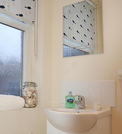 غرفة قياسية, Saint Cadfans Lodge