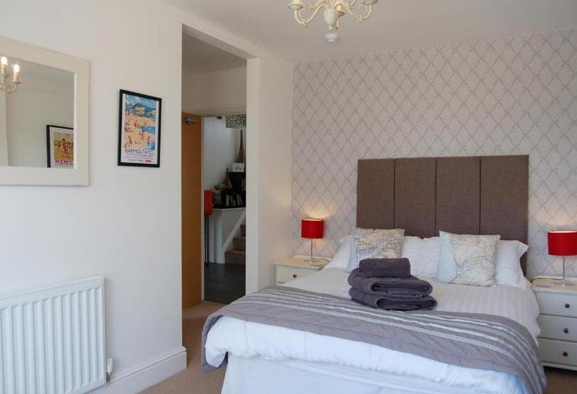 غرفة قياسية مطلة على الجبل, Saint Cadfans Lodge