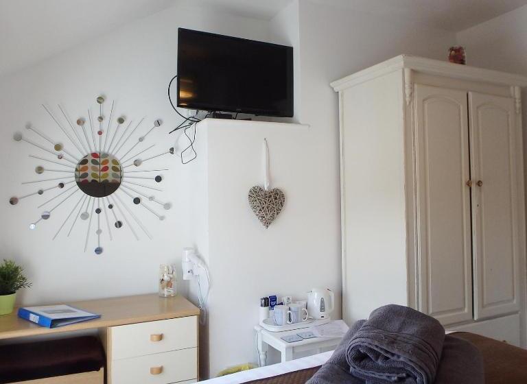 غرفة قياسية مطلة على الجبل, Saint Cadfans Lodge