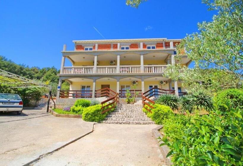 آپارتمان سوپریور 1 خوابه با چشم‌انداز دریا, Apartments Veselka