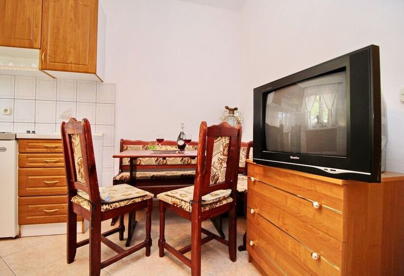Апартаменты Superior 1 Спальня, Apartments Veselka