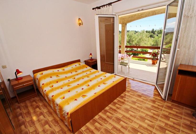 带1个卧室的高级公寓, Apartments Veselka