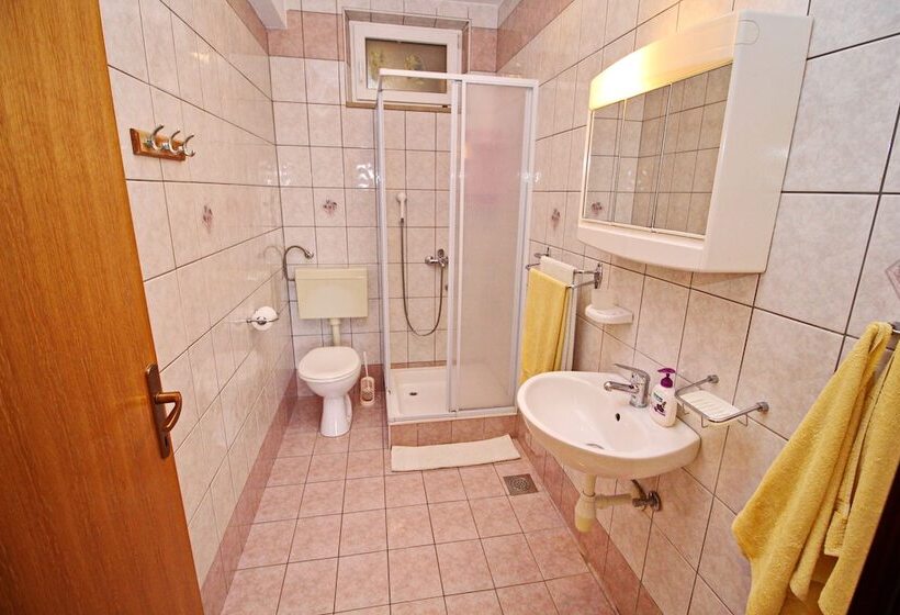 带1个卧室的舒适公寓, Apartments Veselka