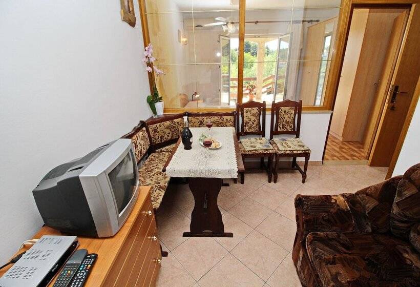 带1个卧室的舒适公寓, Apartments Veselka