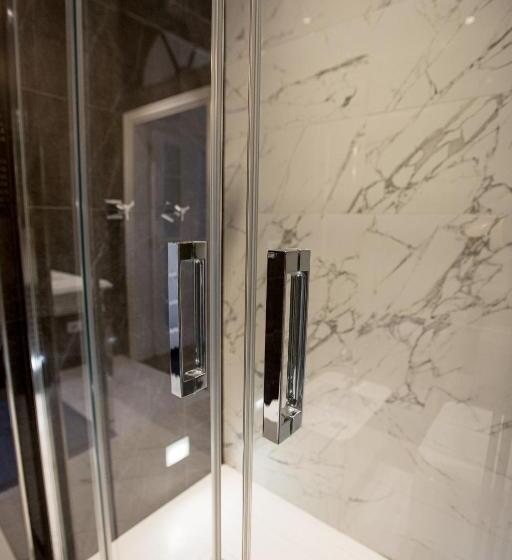 سوئیت با تخت بزرگ, Borgo Pinti Suites Le Stanze Dei Nobili