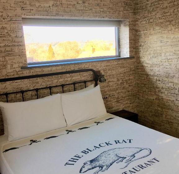 חדר סטנדרט, The Black Hole