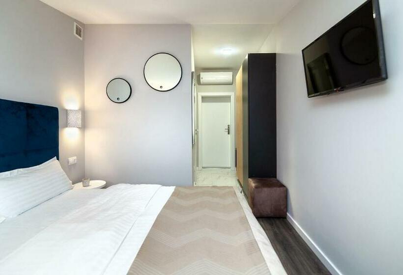 اتاق اکونومی, Austrian Apart