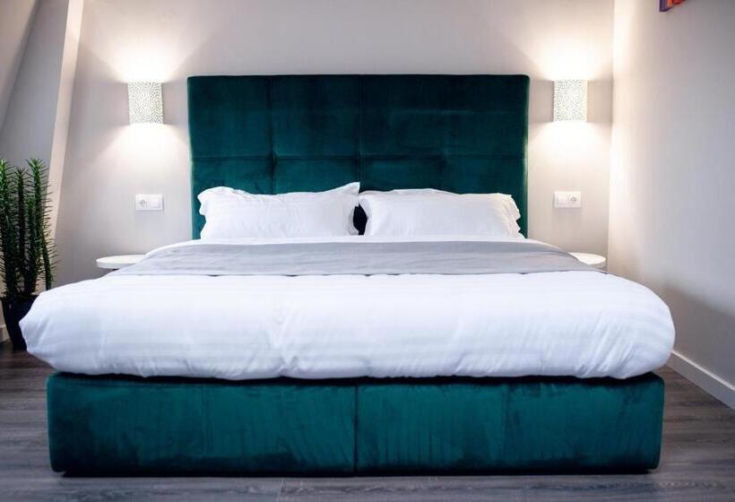 اتاق استاندارد, Austrian Apart