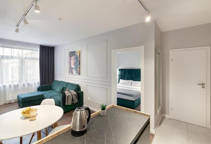 آپارتمان 1 خوابه همکف, Austrian Apart