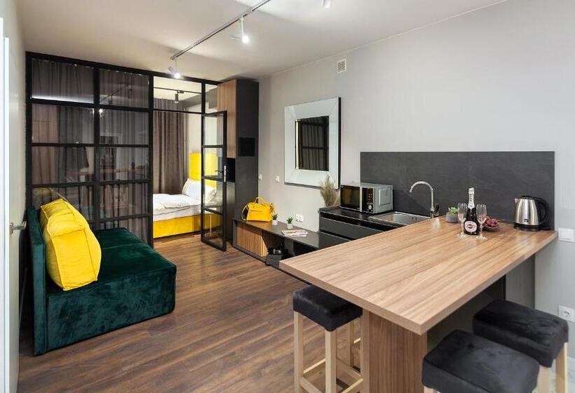 آپارتمان 2 خوابه, Austrian Apart