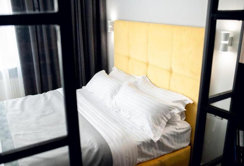 آپارتمان 2 خوابه, Austrian Apart