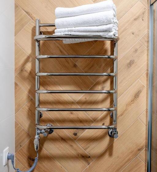 آپارتمان 2 خوابه, Austrian Apart