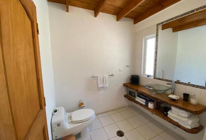 بنجلو عائلى, Cabañas Caballieri