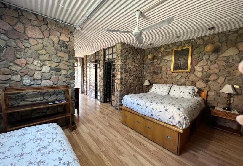 غرفة قياسية, Cabañas Caballieri