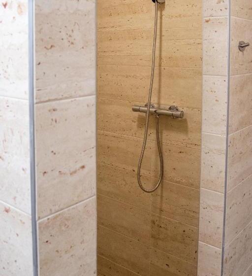 استودیوی لوکس, Szépasszony Fogadó