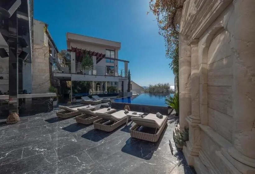 ویلای 1 خوابه با چشم‌انداز دریا, Villa Geba Boutique