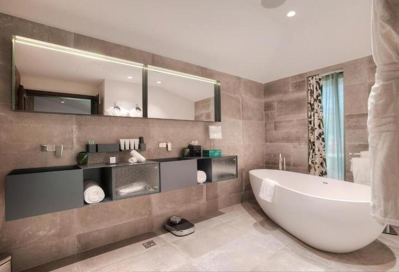 سوییت با چشم‌انداز دریا, Villa Geba Boutique