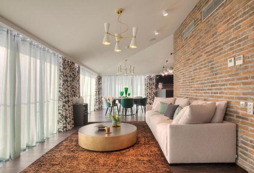 سوییت با چشم‌انداز دریا, Villa Geba Boutique