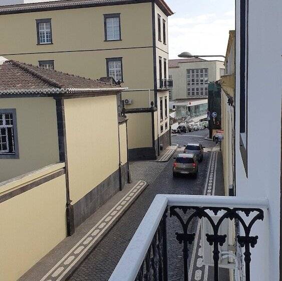 基本间, Casa Do Teatro