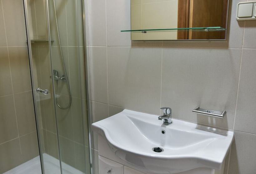 基本间, Casa Do Teatro