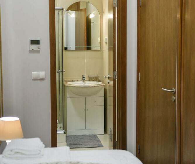 标准单人间, Casa Do Teatro