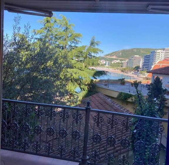 آپارتمان 3 خوابه با چشمانداز دریا, Meridian