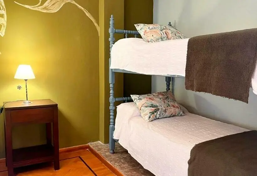 اتاق استاندارد چهار تخته, Calchaquíes Home Hostel