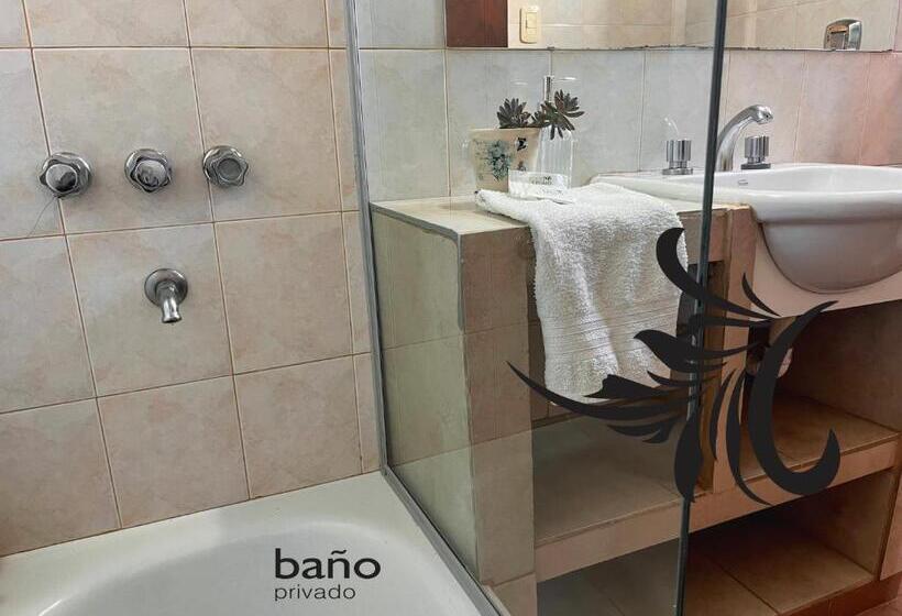 اتاق استاندارد سه نفره, Calchaquíes Home Hostel