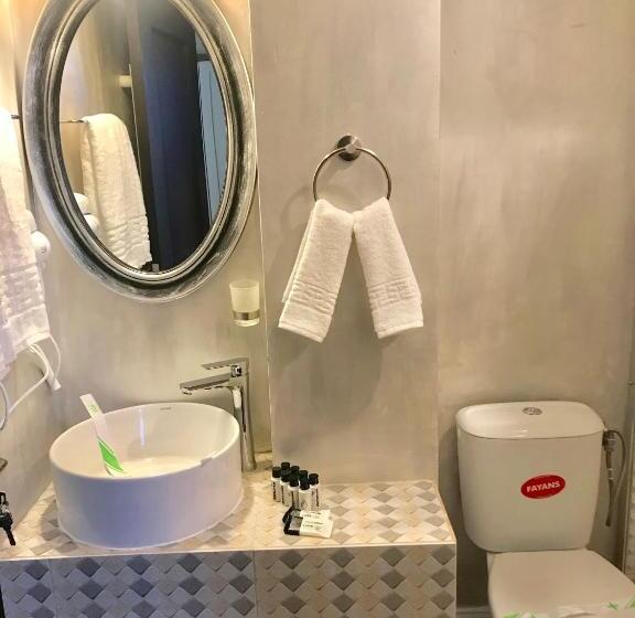 اتاق لوکس, Vila 18 Hotel Boutique
