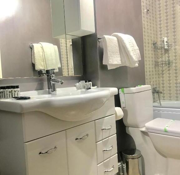 Deluxe Suite King Bed, Vila 18 Hotel Boutique