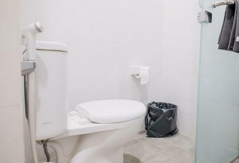 Номер Superior, Sans Hotel Puri Indah Jakarta